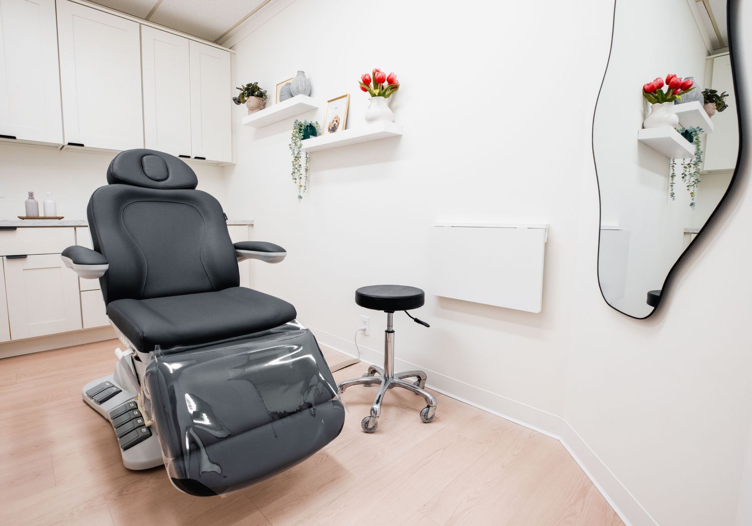 Newport Beach facial plastic surgery medical office interior with chair.