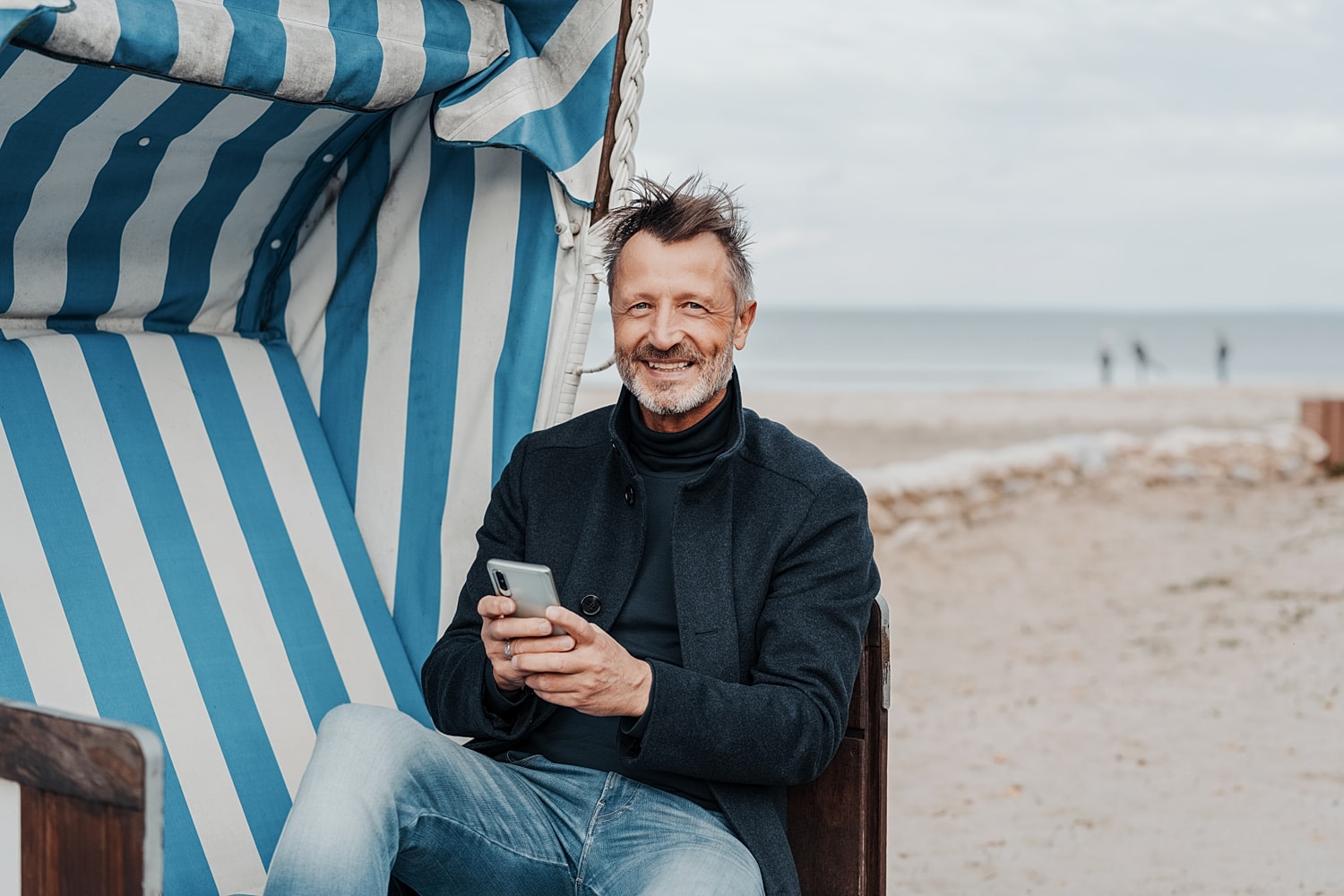 Newport Beach blepharoplasty model