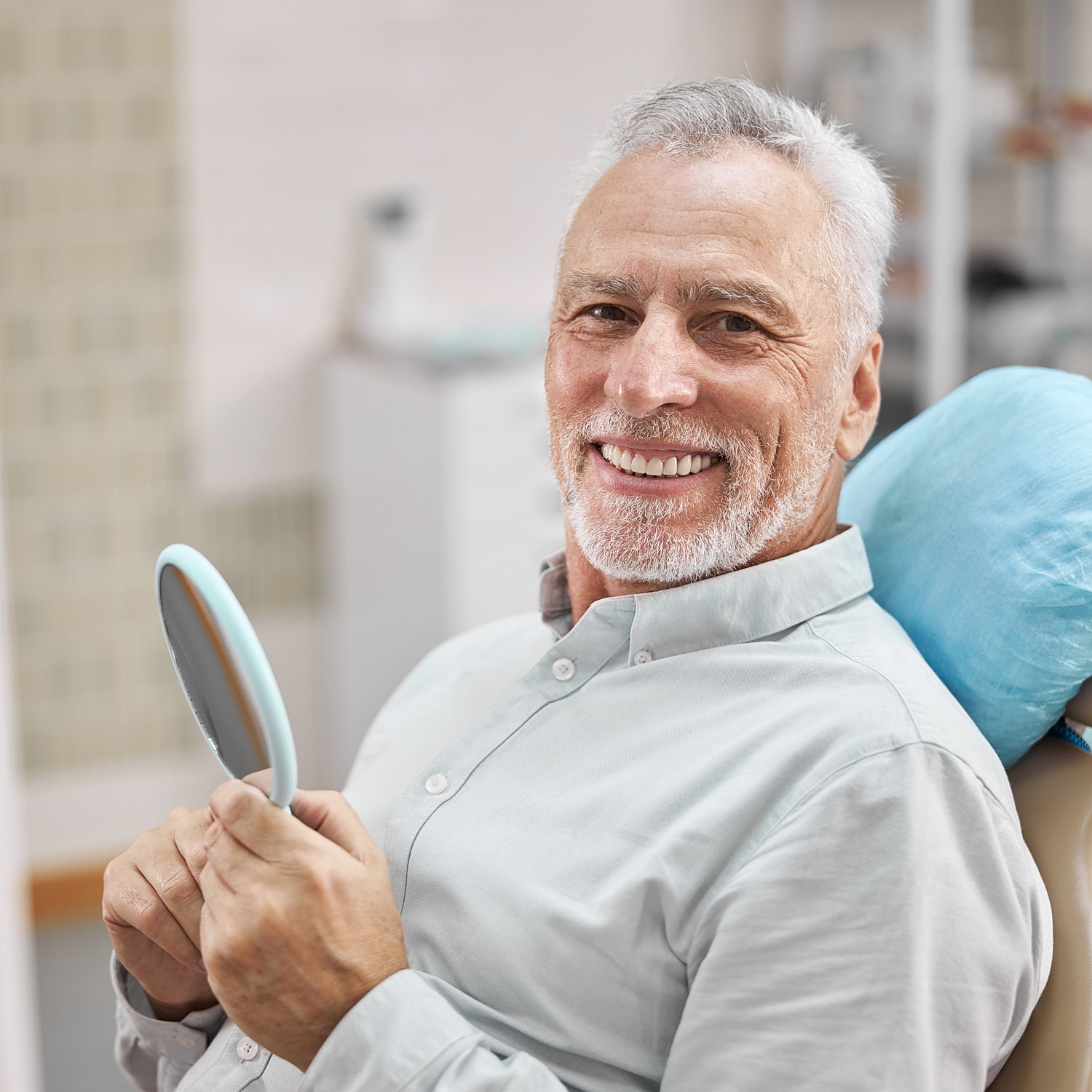 Newport Beach blepharoplasty model