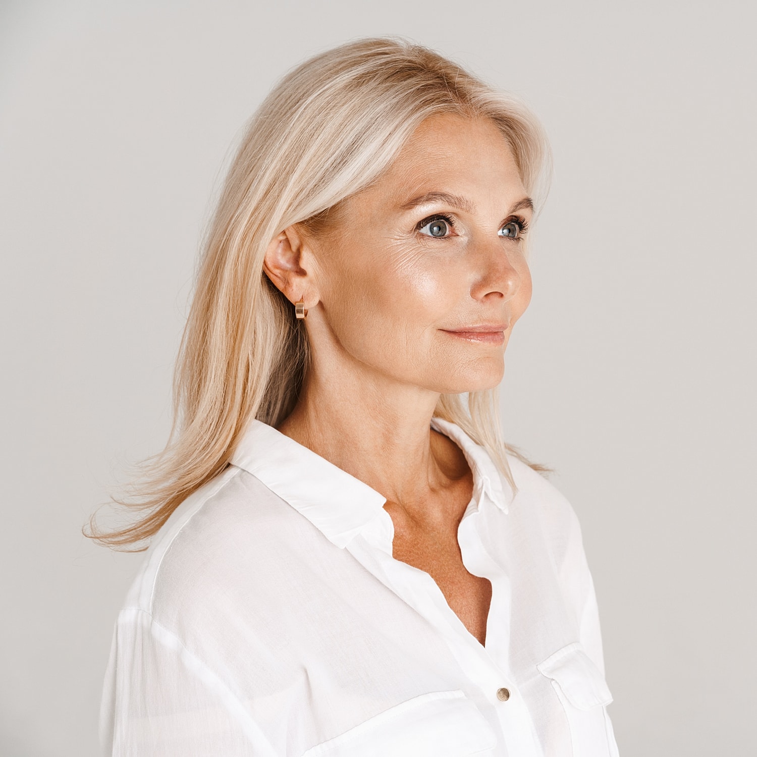 Newport Beach blepharoplasty model