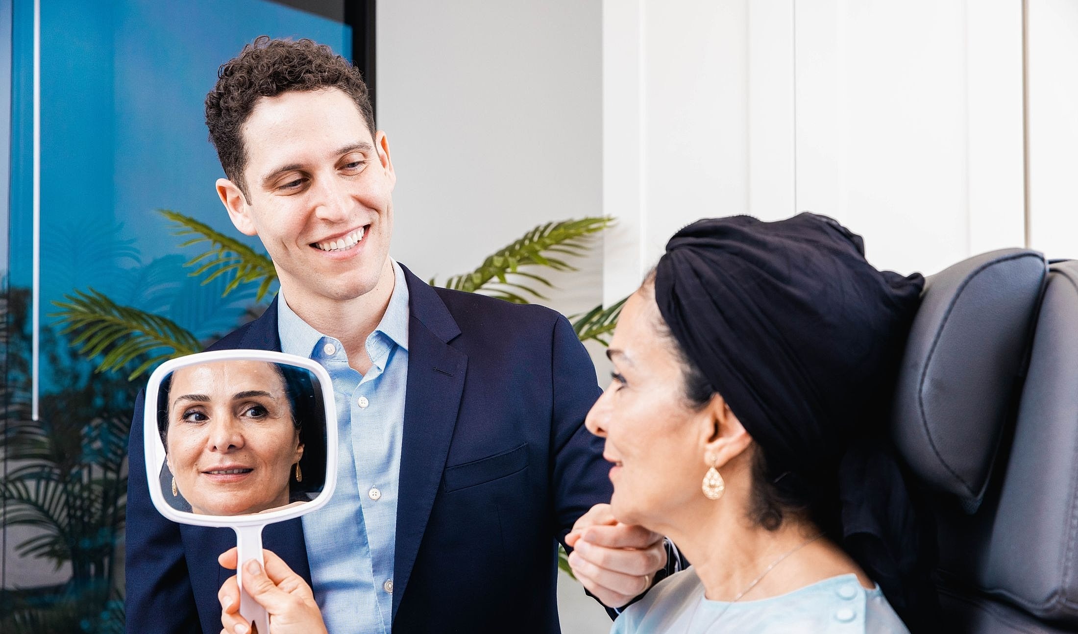 Best Age for a Facelift or Neck Lift: Is There a ‘Right Time'