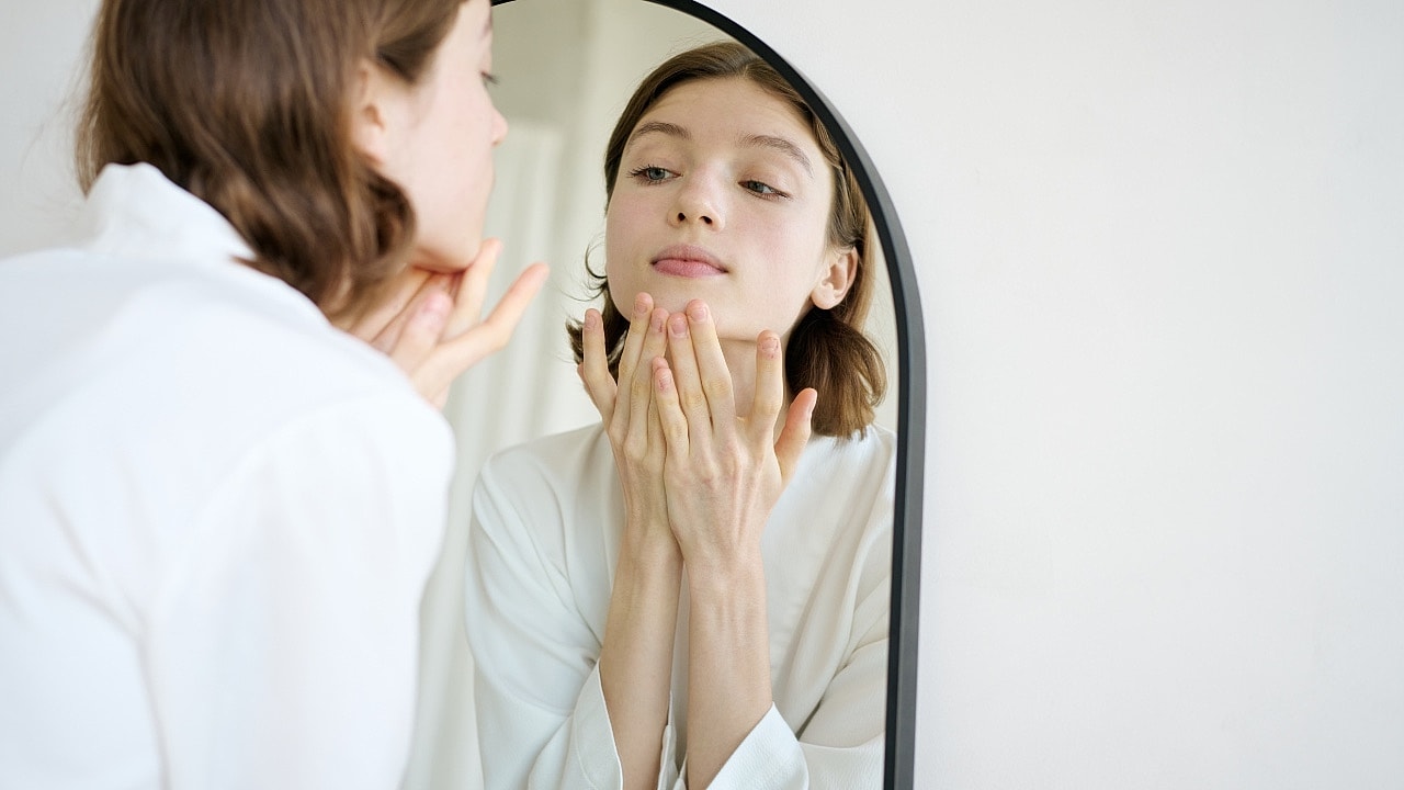 3 Reasons Not To Get Chin Liposuction!